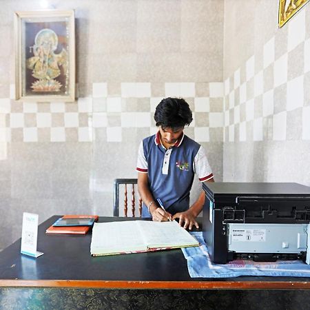 Vrindāvan Oyo 44361 Shri Lajjaram Ashram酒店 外观 照片