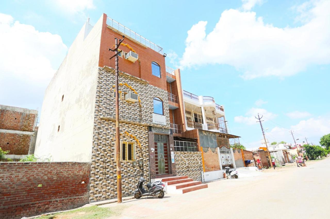 Vrindāvan Oyo 44361 Shri Lajjaram Ashram酒店 外观 照片